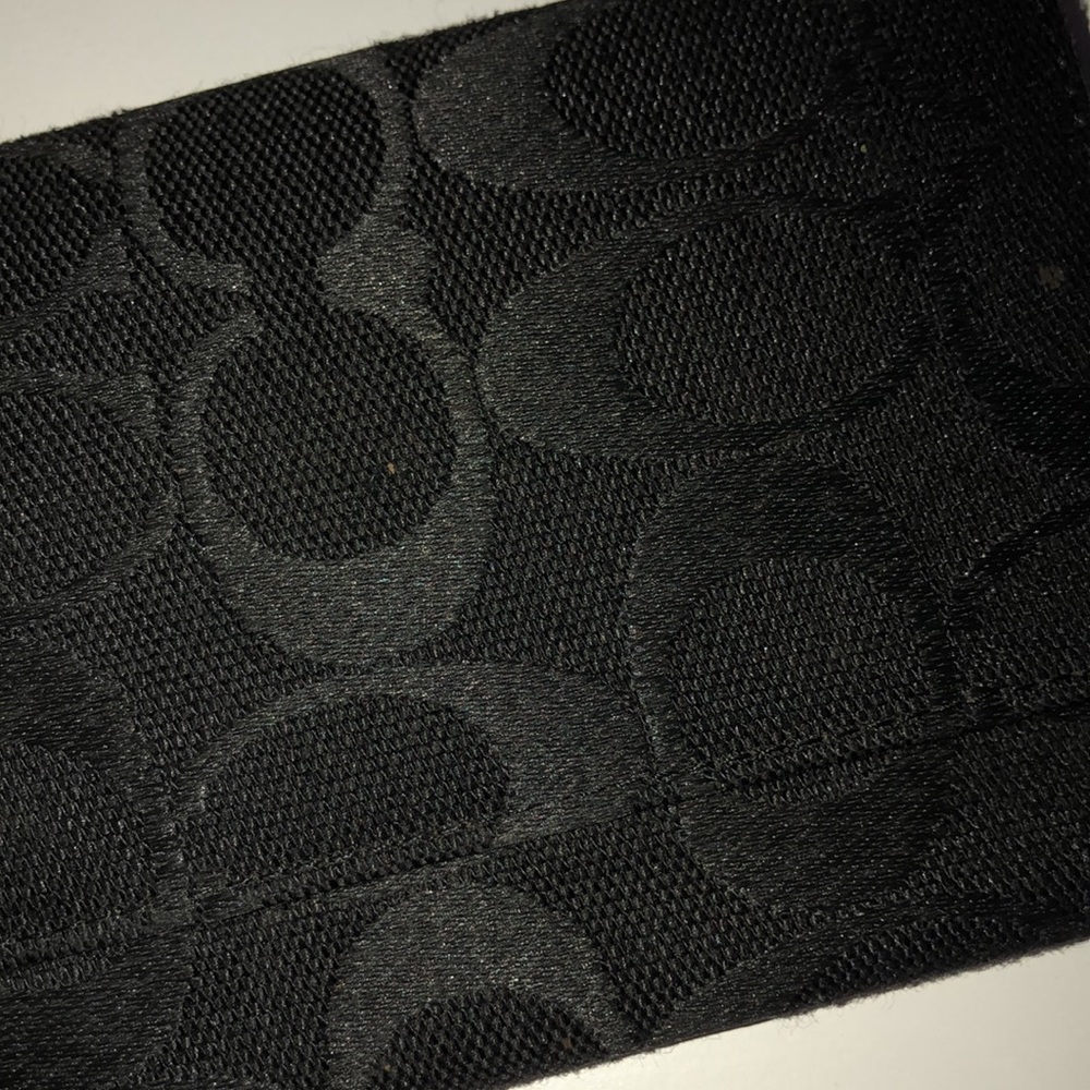 Coach Wallet - Picture 4 of 4